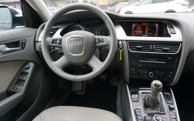 Audi A4 cena 35900 przebieg: 256000, rok produkcji 2011 z Gorzów Wielkopolski małe 232